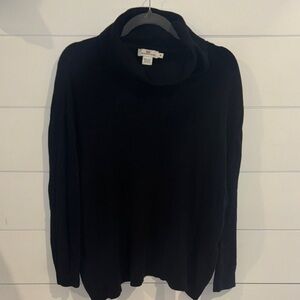 Woman vineyard vines turtle neck